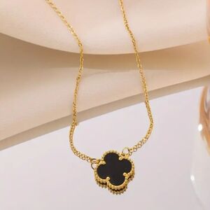 Two-sided four-leaf clover necklace for women